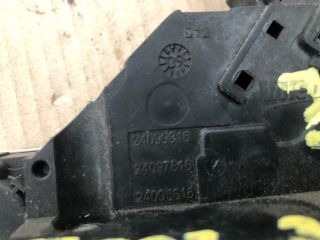 bontott PEUGEOT 207 Jobb első Ajtózár