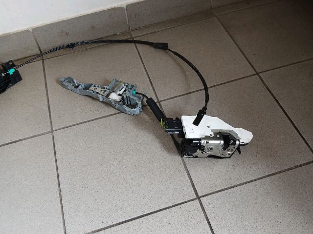 bontott PEUGEOT 207 Jobb első Ajtózár