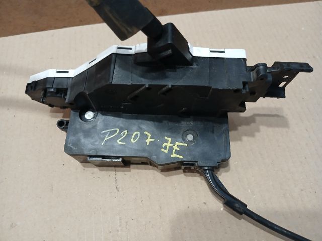 bontott PEUGEOT 207 Jobb első Ajtózár