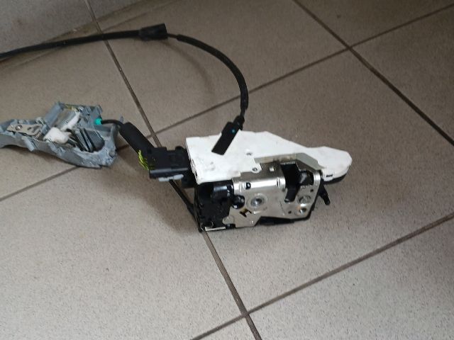 bontott PEUGEOT 207 Jobb első Ajtózár