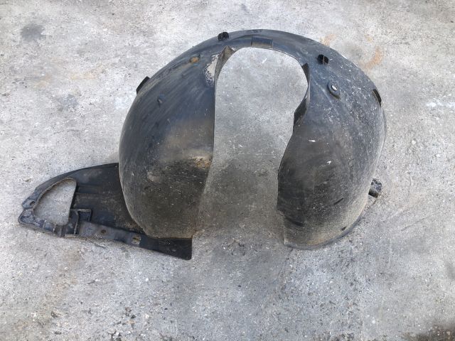 bontott PEUGEOT 207 Jobb első Dobbetét (Kerékjárati, Műanyag)