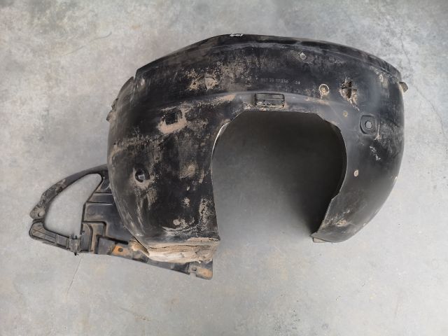 bontott PEUGEOT 207 Jobb első Dobbetét (Kerékjárati, Műanyag)