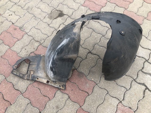 bontott PEUGEOT 207 Jobb első Dobbetét (Kerékjárati, Műanyag)