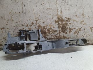 bontott PEUGEOT 207 Jobb első Külső Kilincsfészek