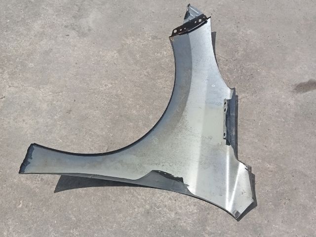 bontott PEUGEOT 207 Jobb első Sárvédő