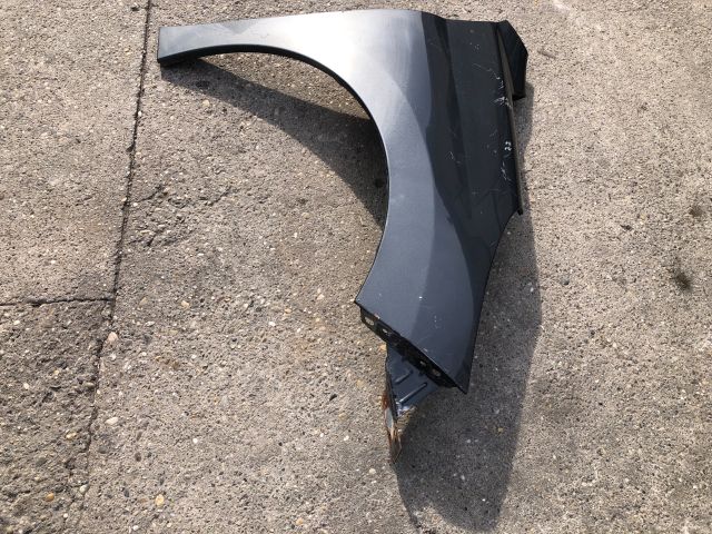 bontott PEUGEOT 207 Jobb első Sárvédő