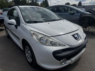 bontott PEUGEOT 207 Jobb első Sárvédő