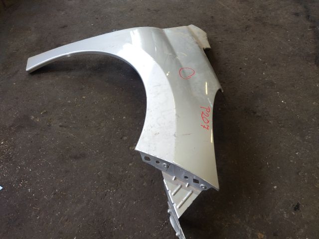 bontott PEUGEOT 207 Jobb első Sárvédő