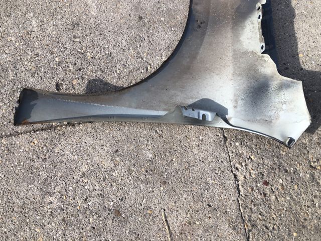 bontott PEUGEOT 207 Jobb első Sárvédő