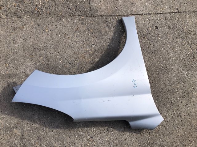 bontott PEUGEOT 207 Jobb első Sárvédő