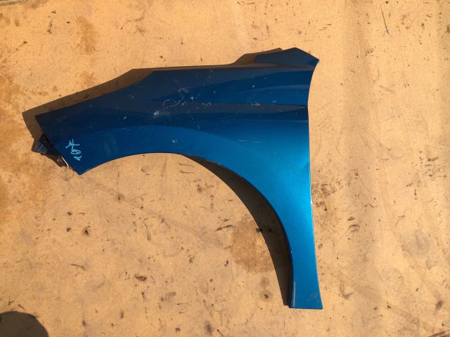 bontott PEUGEOT 207 Jobb első Sárvédő