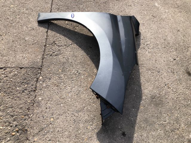 bontott PEUGEOT 207 Jobb első Sárvédő