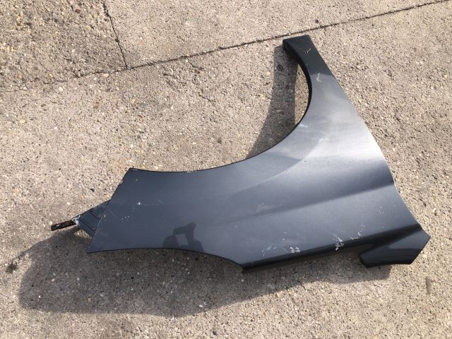 bontott PEUGEOT 207 Jobb első Sárvédő