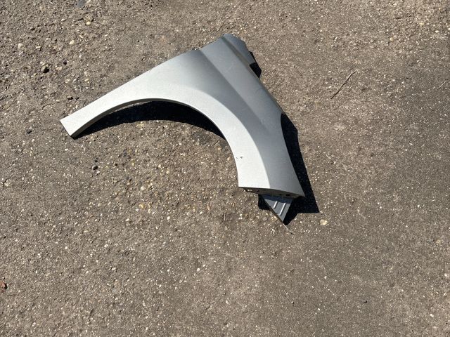 bontott PEUGEOT 207 Jobb első Sárvédő