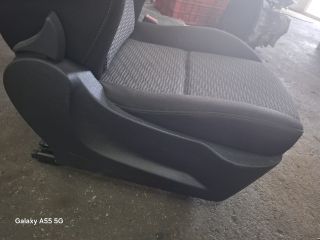 bontott PEUGEOT 207 Jobb első Ülés