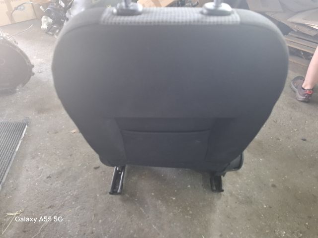 bontott PEUGEOT 207 Jobb első Ülés