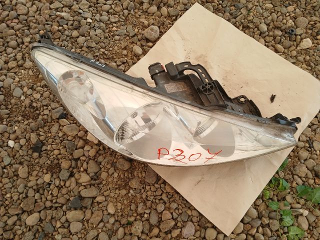 bontott PEUGEOT 207 Jobb Fényszóró