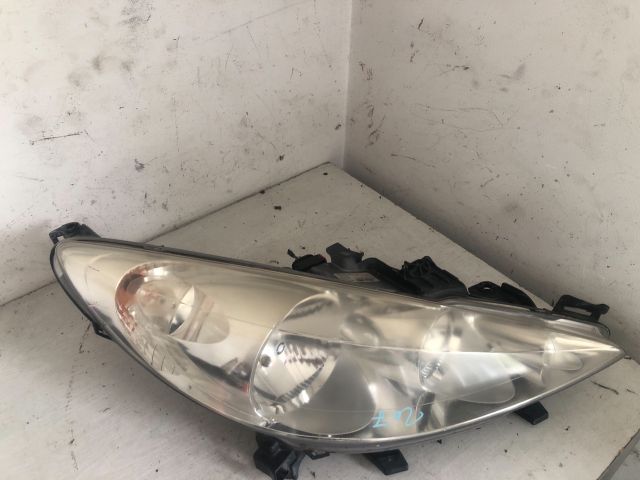 bontott PEUGEOT 207 Jobb Fényszóró