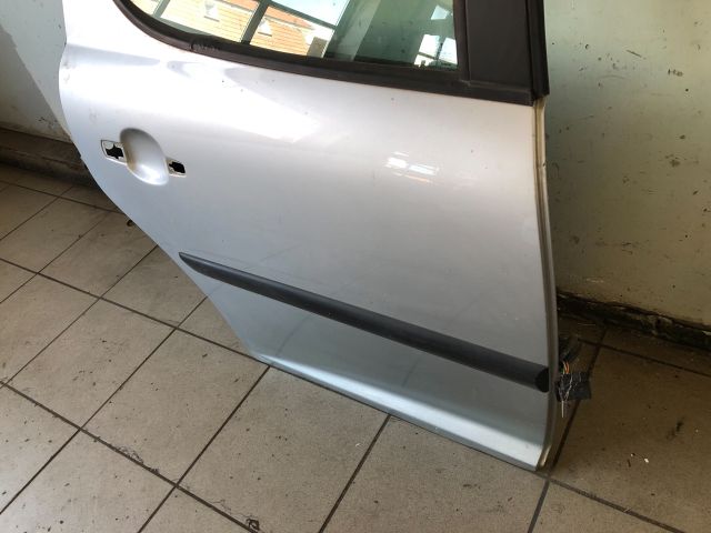 bontott PEUGEOT 207 Jobb hátsó Ajtó (Üres lemez)