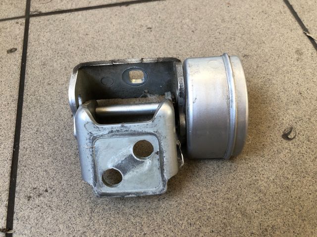 bontott PEUGEOT 207 Jobb hátsó Ajtóhatároló