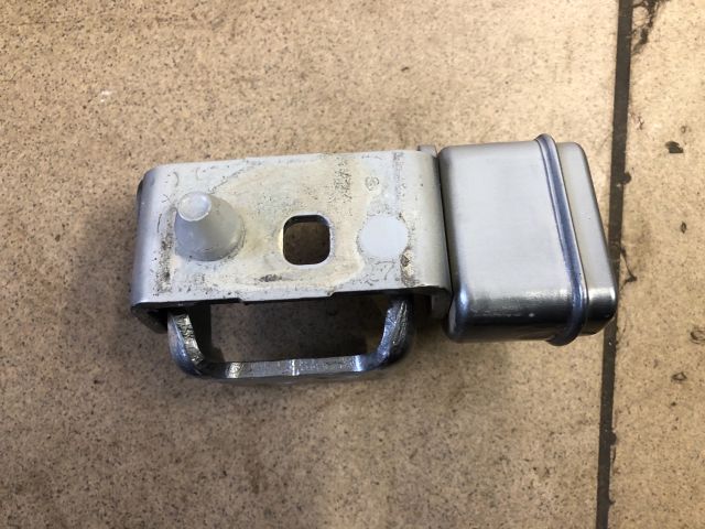 bontott PEUGEOT 207 Jobb hátsó Ajtóhatároló