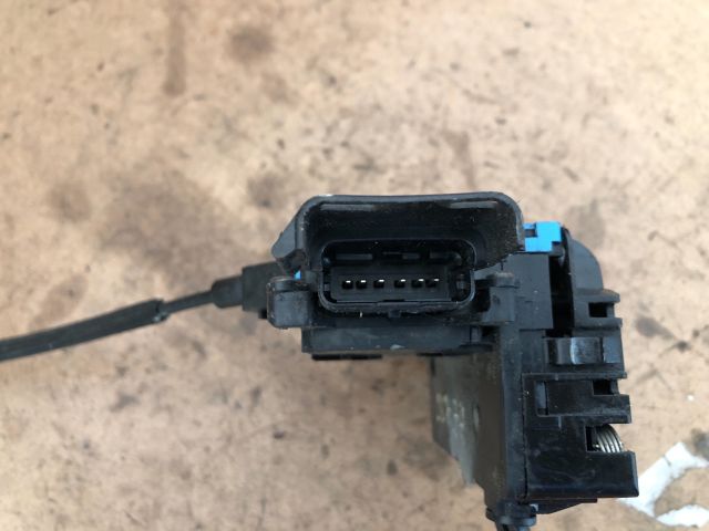 bontott PEUGEOT 207 Jobb hátsó Ajtózár