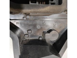 bontott PEUGEOT 207 Jobb Hátsó Lámpa Foglalat