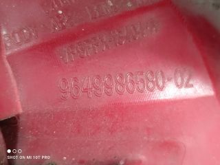 bontott PEUGEOT 207 Jobb Hátsó Lámpa