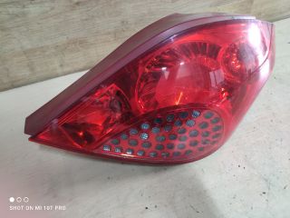 bontott PEUGEOT 207 Jobb Hátsó Lámpa