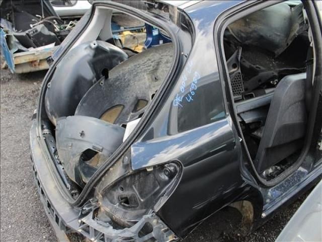 bontott PEUGEOT 207 Jobb hátsó Sárvédő