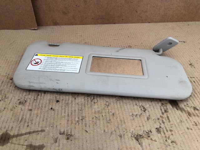 bontott PEUGEOT 207 Jobb Napellenző