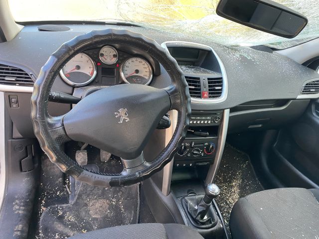 bontott PEUGEOT 207 Jobb Szellőző