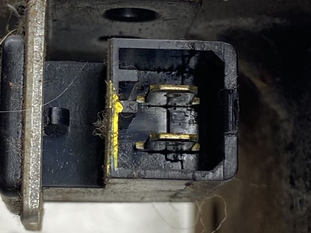 bontott PEUGEOT 207 Kézifék Kar