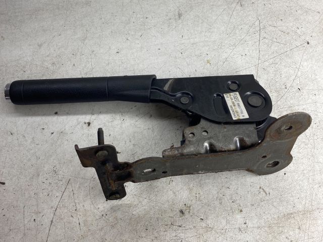 bontott PEUGEOT 207 Kézifék Kar