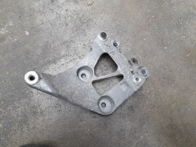 bontott PEUGEOT 207 Klímakompresszor Tartó Bak