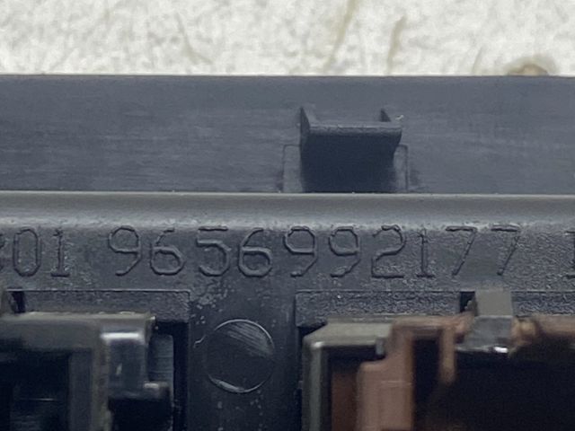 bontott PEUGEOT 207 Kombinált Kapcsoló