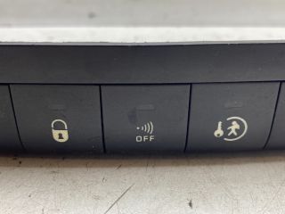 bontott PEUGEOT 207 Kombinált Kapcsoló