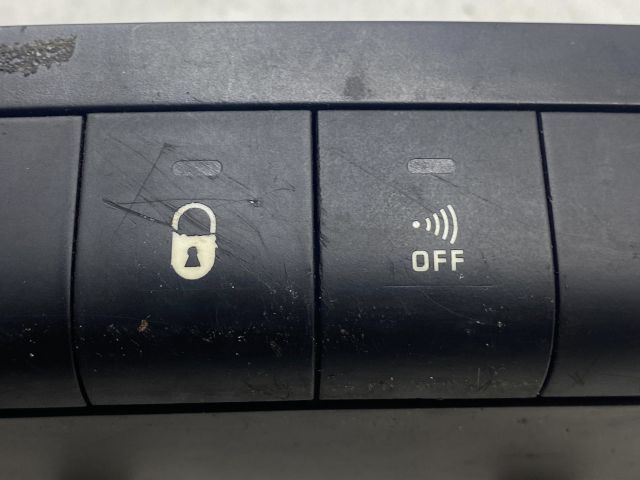 bontott PEUGEOT 207 Kombinált Kapcsoló