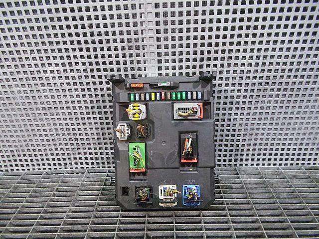 bontott PEUGEOT 207 Komfort Elektronika