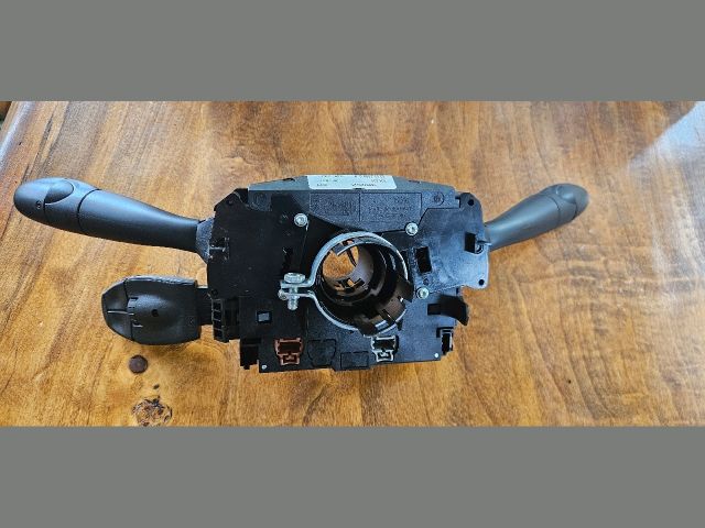 bontott PEUGEOT 207 Komplett Kormánykapcsoló (Bajuszkapcsoló)