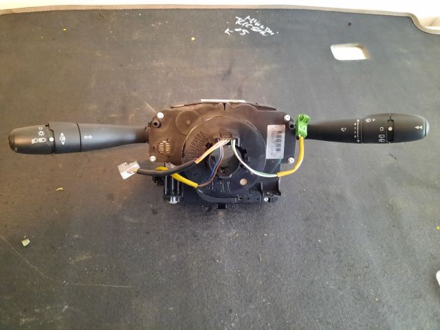 bontott PEUGEOT 207 Komplett Kormánykapcsoló (Bajuszkapcsoló)