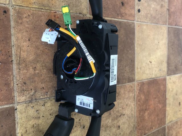 bontott PEUGEOT 207 Komplett Kormánykapcsoló (Bajuszkapcsoló)