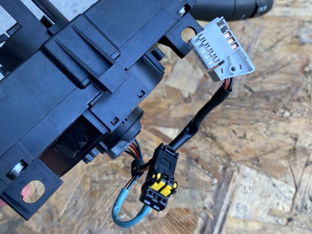 bontott PEUGEOT 207 Komplett Kormánykapcsoló (Bajuszkapcsoló)