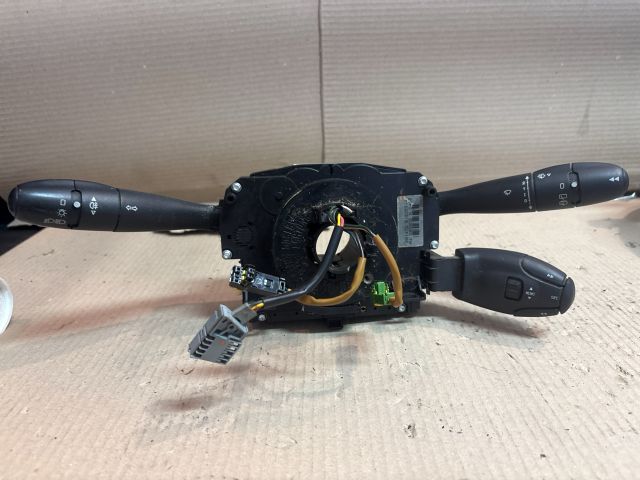 bontott PEUGEOT 207 Komplett Kormánykapcsoló (Bajuszkapcsoló)