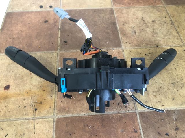 bontott PEUGEOT 207 Komplett Kormánykapcsoló (Bajuszkapcsoló)