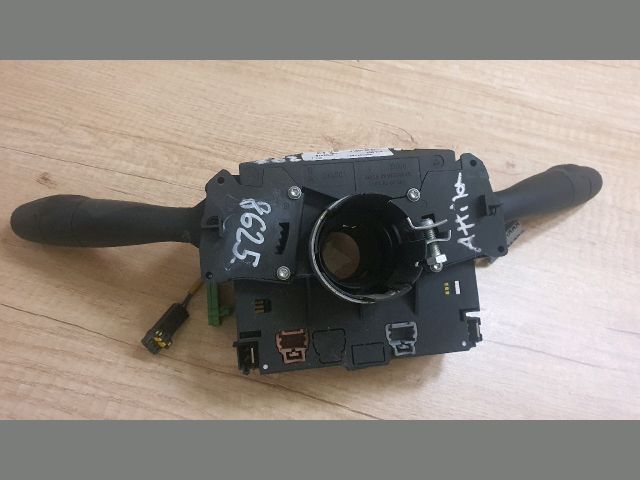 bontott PEUGEOT 207 Komplett Kormánykapcsoló (Bajuszkapcsoló)