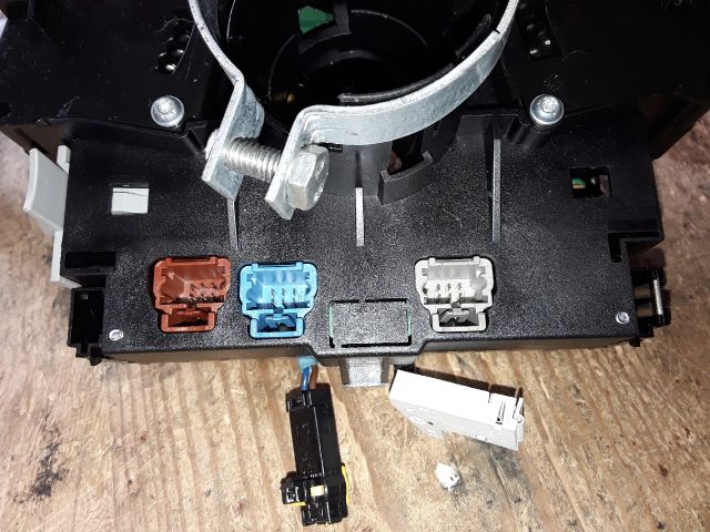 bontott PEUGEOT 207 Komplett Kormánykapcsoló (Bajuszkapcsoló)