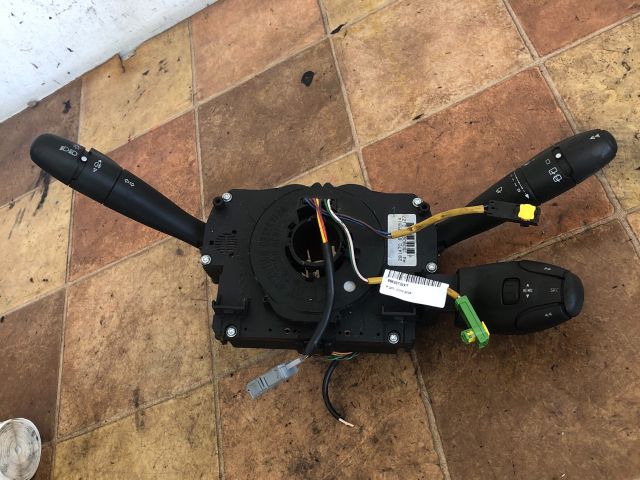 bontott PEUGEOT 207 Komplett Kormánykapcsoló (Bajuszkapcsoló)