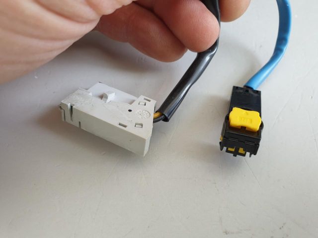 bontott PEUGEOT 207 Komplett Kormánykapcsoló (Bajuszkapcsoló)