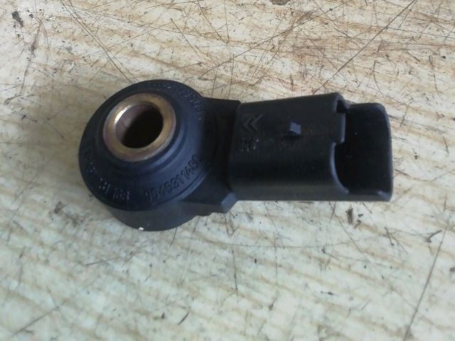 bontott PEUGEOT 207 Kopogás Jeladó